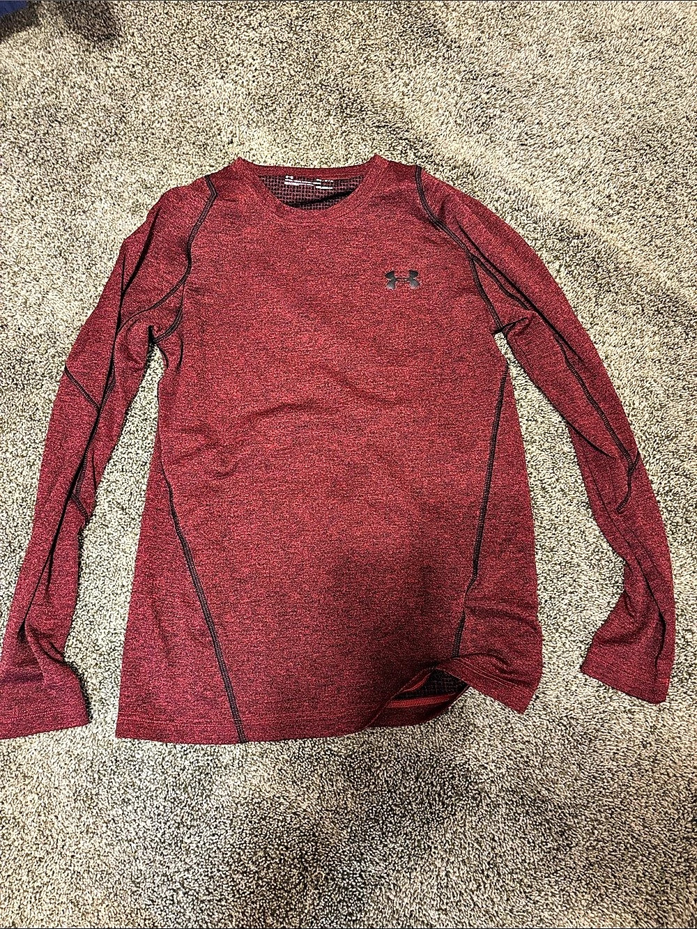 Under Armour ColdGear Fitted Long-Sleeve Crew Long Sleeve Athletic Shirt in Red